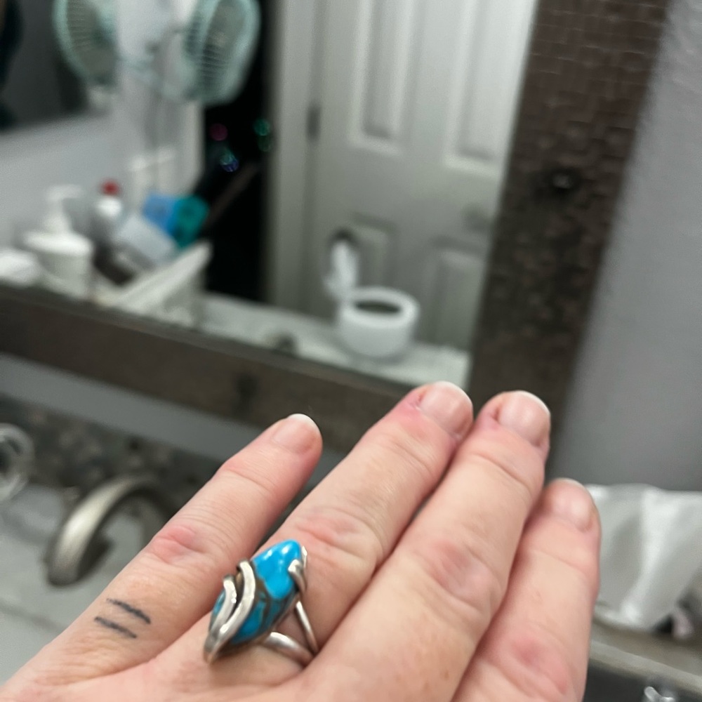 Turquoise Jewelry; Tiffany’s stirling silver eternity necklace pendant; etc - Picture 2 of 16